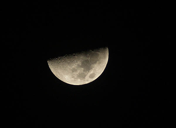 P25moon2.jpg