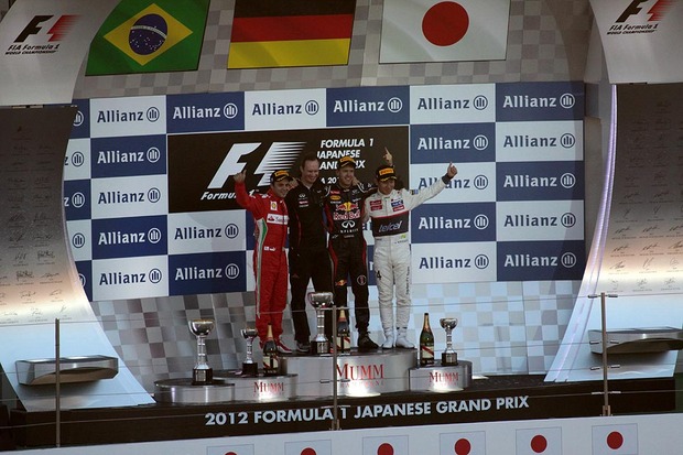 podium_s.jpg