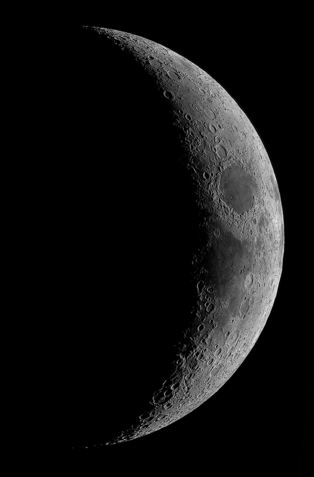 Moon_20170430%203_9_ss.jpg