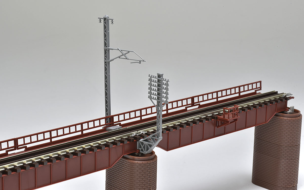 上路式ガーダー橋S140(F)(赤)(れんが橋脚・2本付) ｜鉄道模型 TOMIX