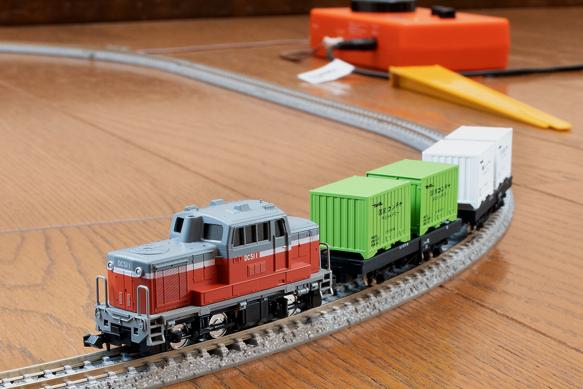 小型ディーゼル機関車Nゲージ鉄道模型ファーストセット｜鉄道模型 