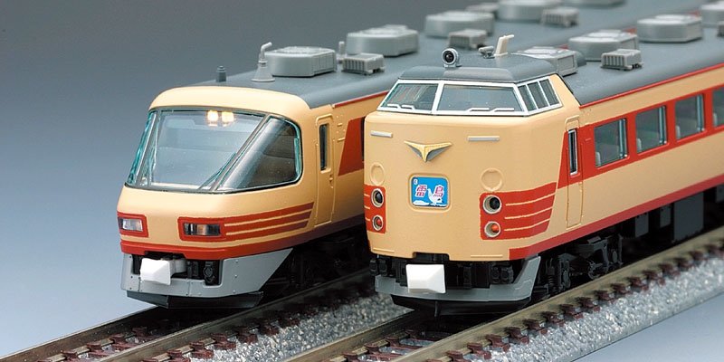 JR 485系特急電車（雷鳥・クロ481-2000）基本セットA｜鉄道模型 TOMIX 