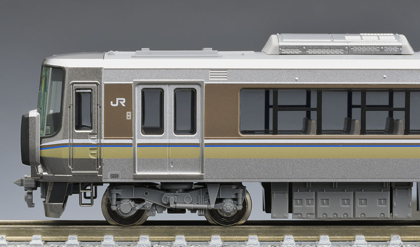 JR 223-2000系近郊電車（1次車・転落防止幌付・4両編成）セット｜製品