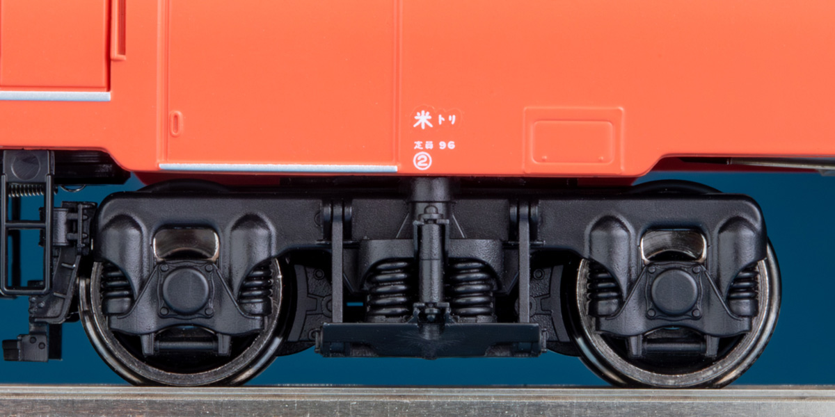 2023年発売のキハ40形2000番代はDT22D(TR51C)形台車で、コイルバネの軸バネや枕バネを再現